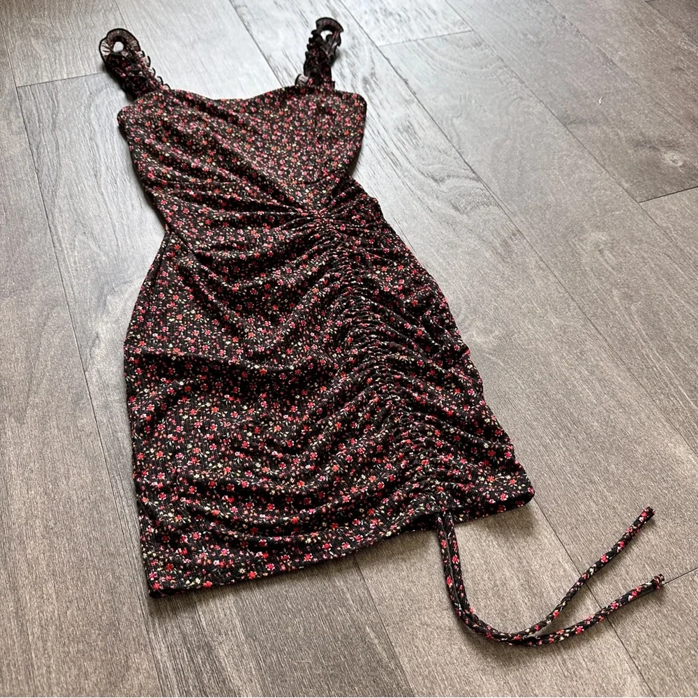 Windsor Floral Ruched Mini Dress - Picture 4 of 4